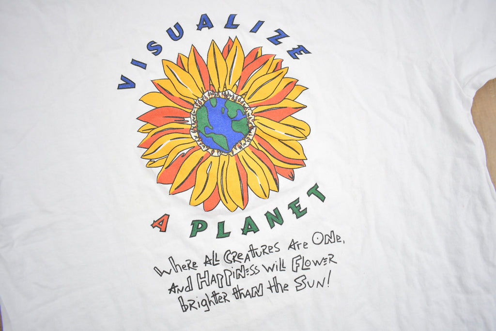Vintage 1990s World Happiness Graphic T Shirt