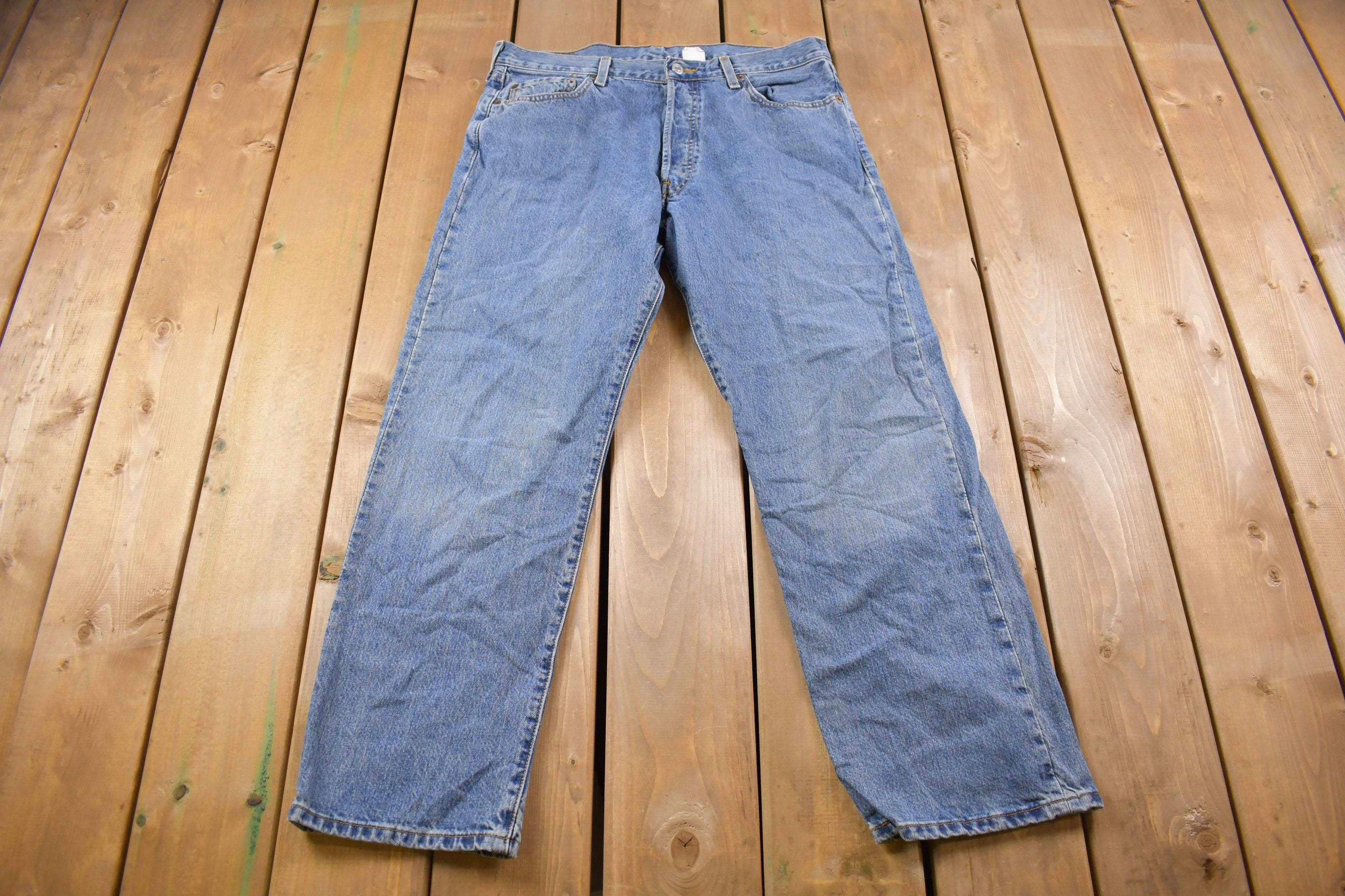 Vintage 1990s Levi's 501 Red Tab Jeans Size 34 x 29