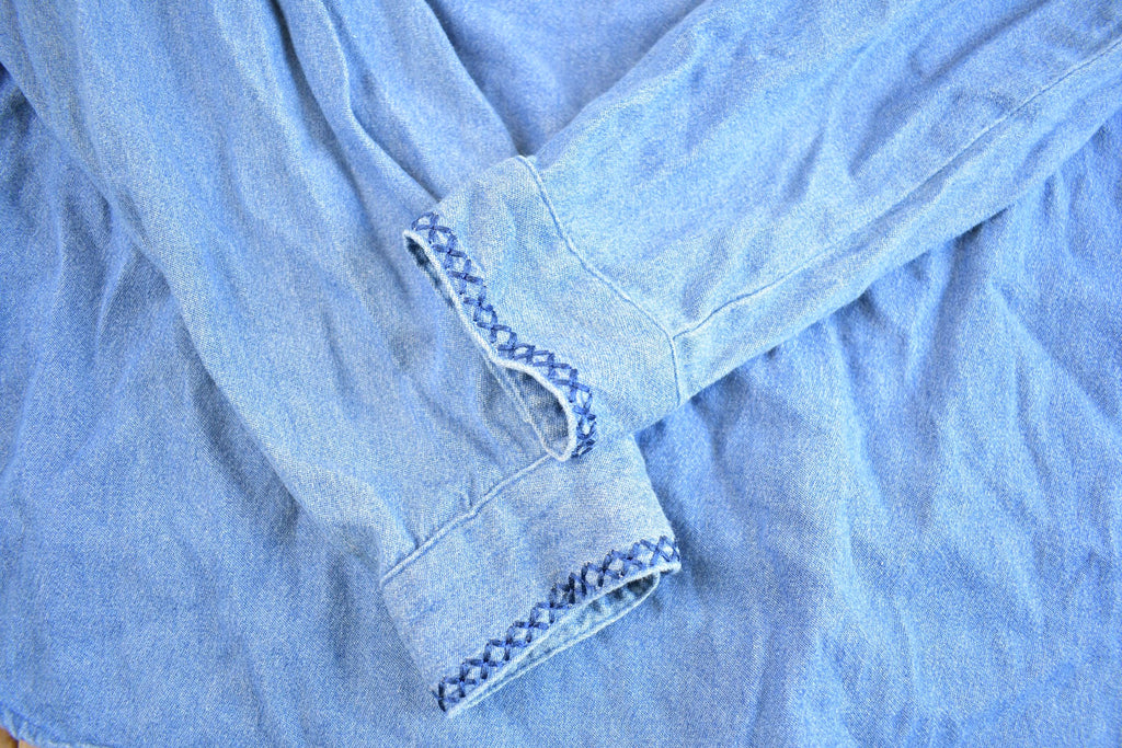 Vintage 1990s KORET City Blues Petites Embroidered Jean Garden Long Sleeve Shirt