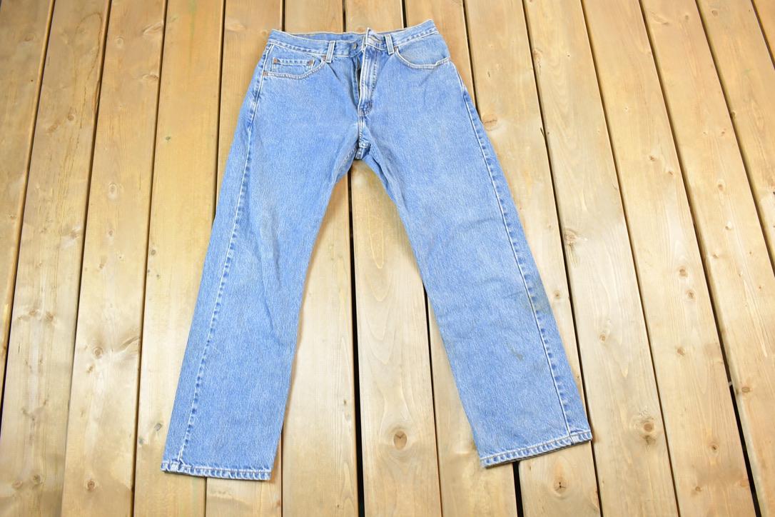 Vintage 1990s Levi Strauss Red Tab Denim Jeans Size 32 x 30 Made In USA
