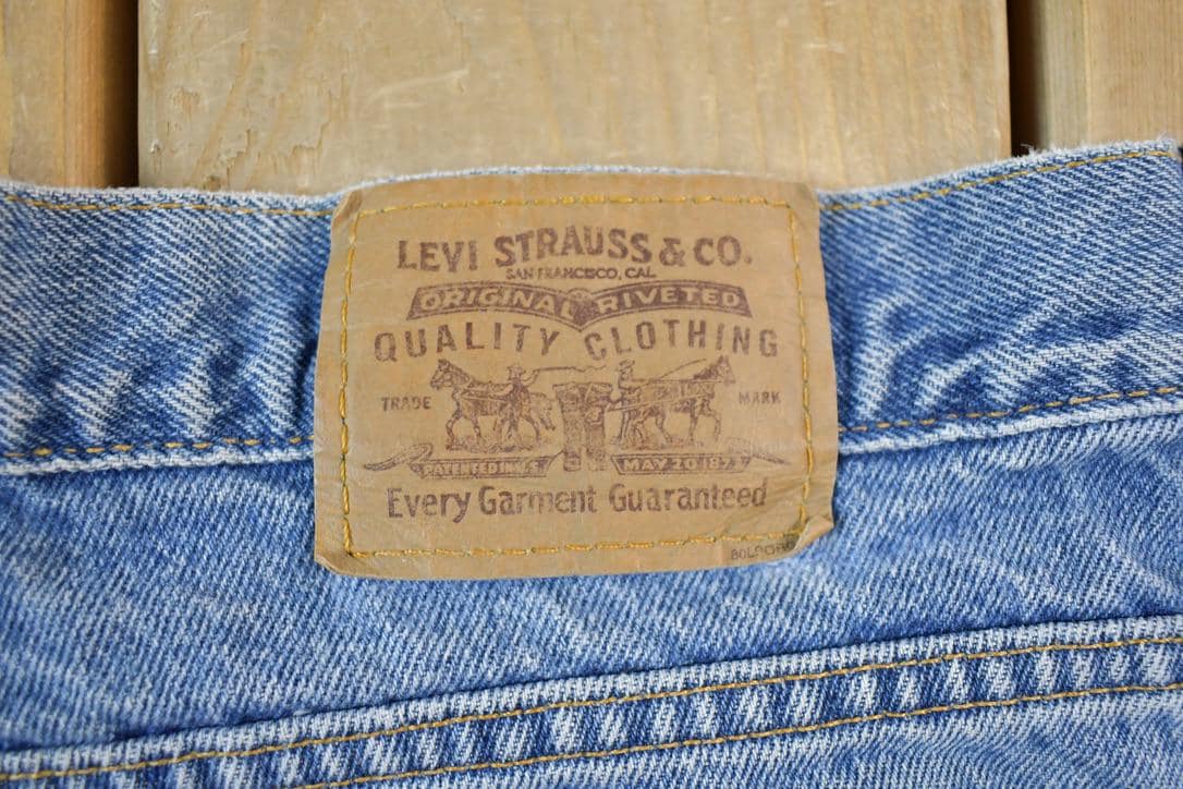Vintage 1990s Levi Strauss Orange Tab Denim Jeans Size