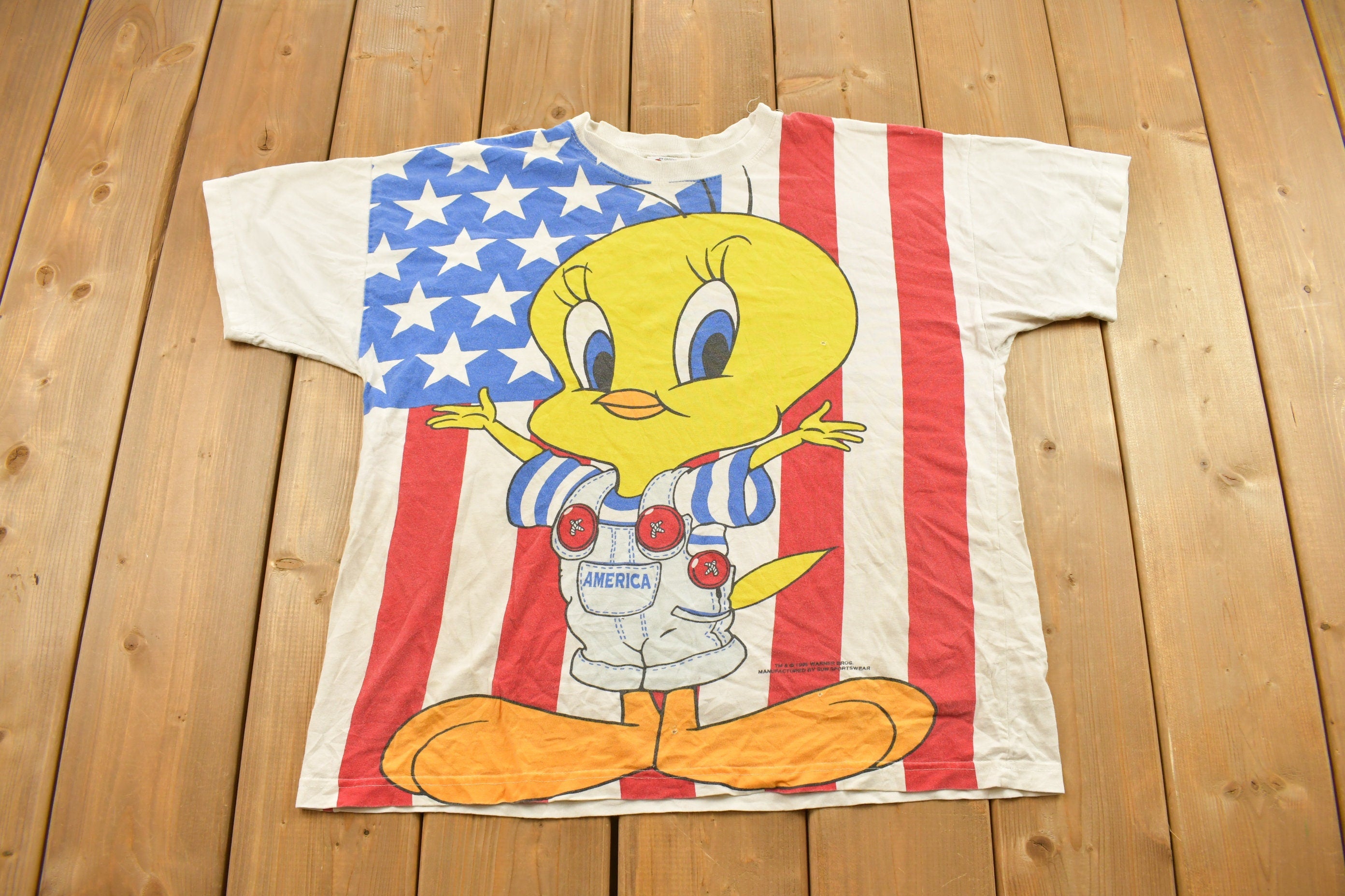 Vintage 1995 Tweety Bird All Over Print American Flag T-Shirt