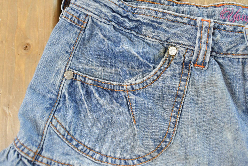 Vintage Y2K Yonique Denim Ruffled Mini Skirt Women's 27 / 90s Streetwear / Vintage Denim Skirt / Summer Wear / Jean Skirt / Jorts