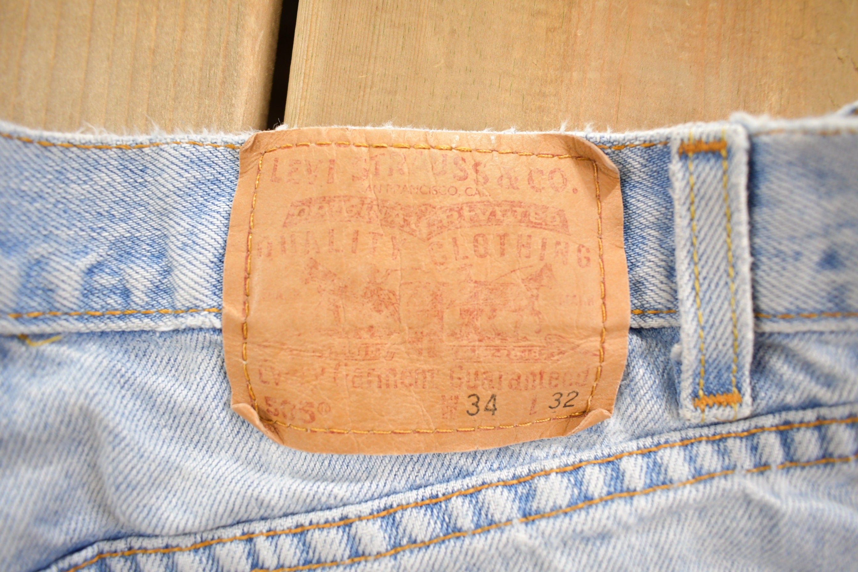 Vintage 1990s Levi's 505 Red Tab Jeans Size 31 x 30