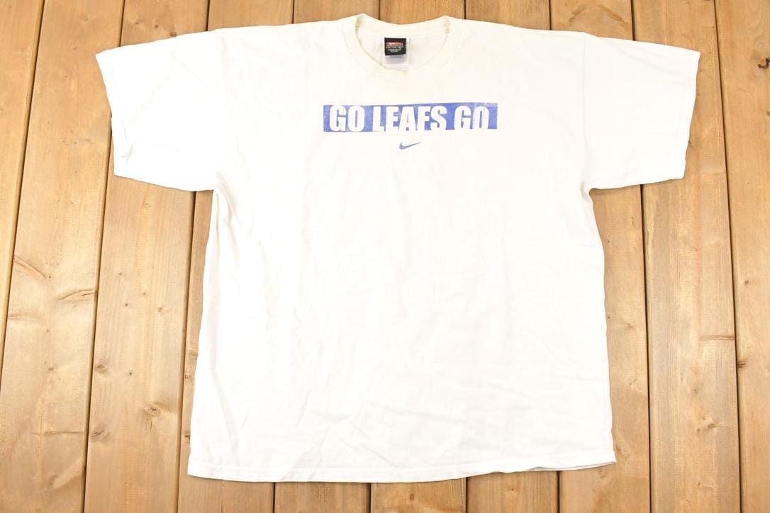 Vintage Y2K Nike Toronto Maple Leafs NHL Go Leafs Go Souvenir Hockey T-Shirt Men's XL