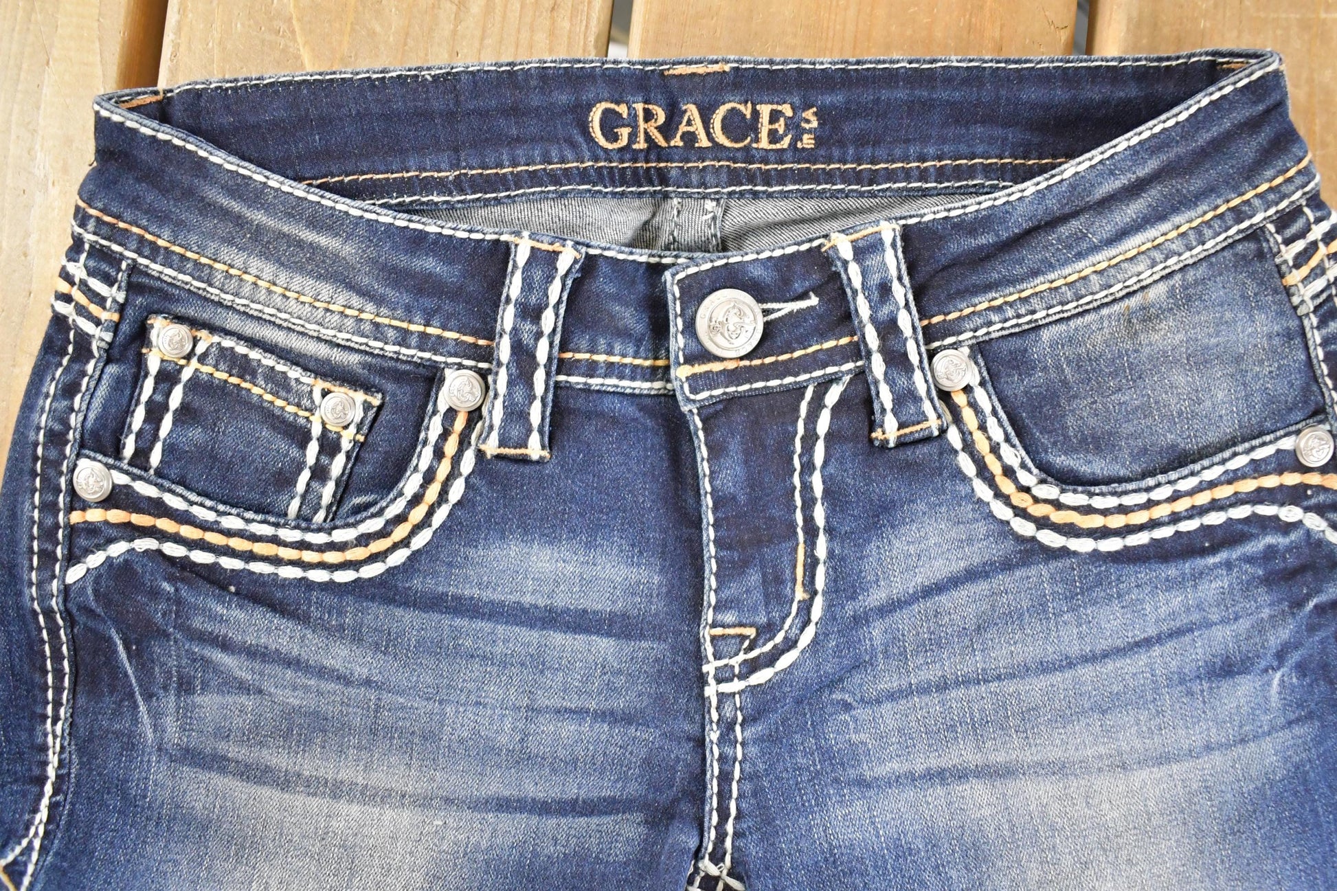 Vintage Deadstock Y2K Grace In LA Bedazzled Bootcut Low Rise Jeans Women's Size 26 x 32