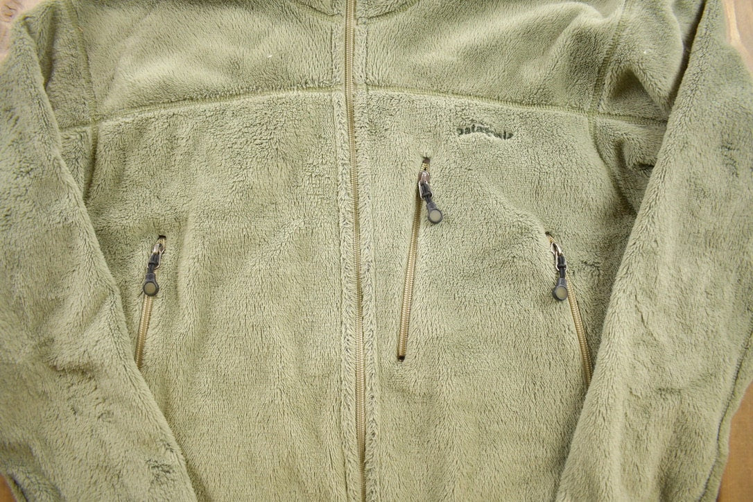 Vintage 1990s Patagonia Green Fleece Sweater / 90s Patagonia / Made In USA / Hiking / Baby Patagonia / 90s Patagonia