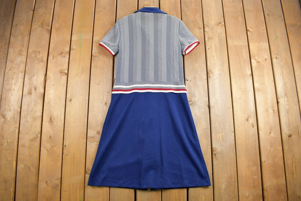Vintage 1960s Short Sleeve Shirt Dress