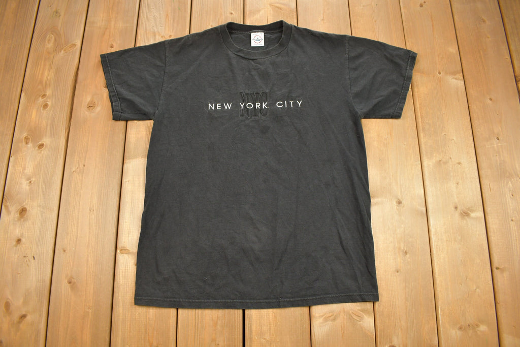 Vintage 1990s New York City NYC Embroidered Souvenir T Shirt