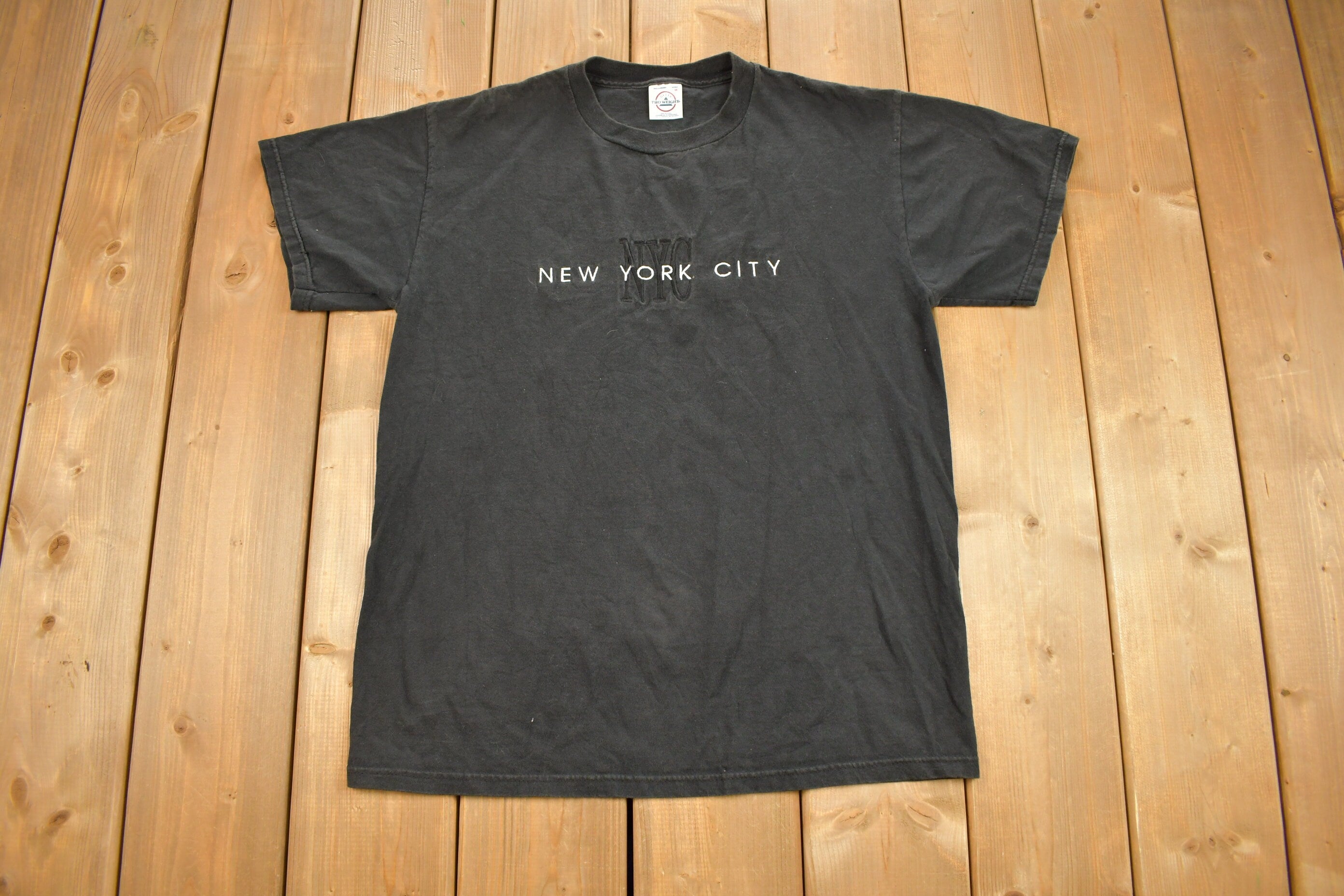 Vintage 1990s New York City NYC Embroidered Souvenir T Shirt