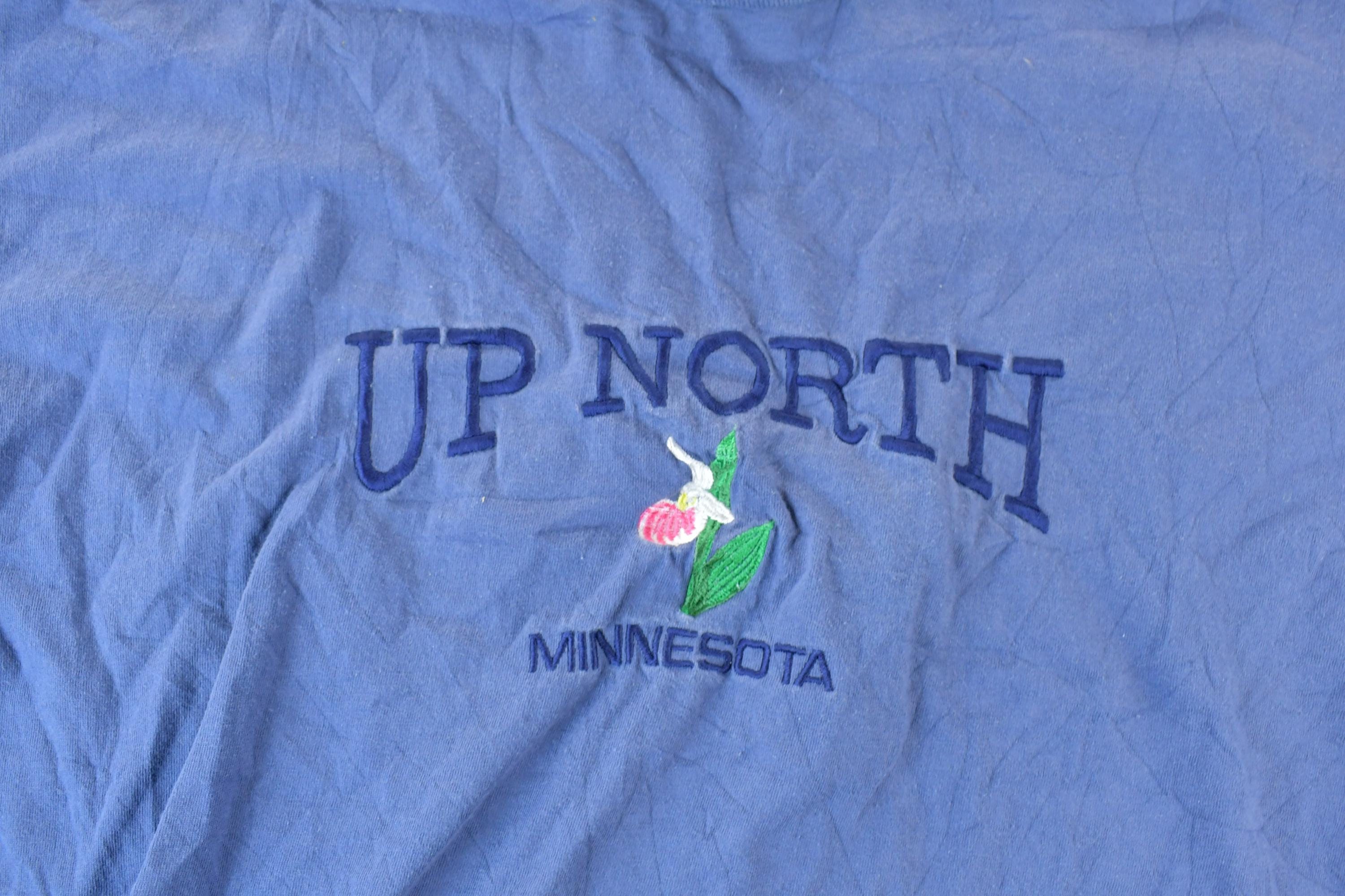 Vintage 1990s Up North Minnesota Embroidered Souvenir T-Shirt