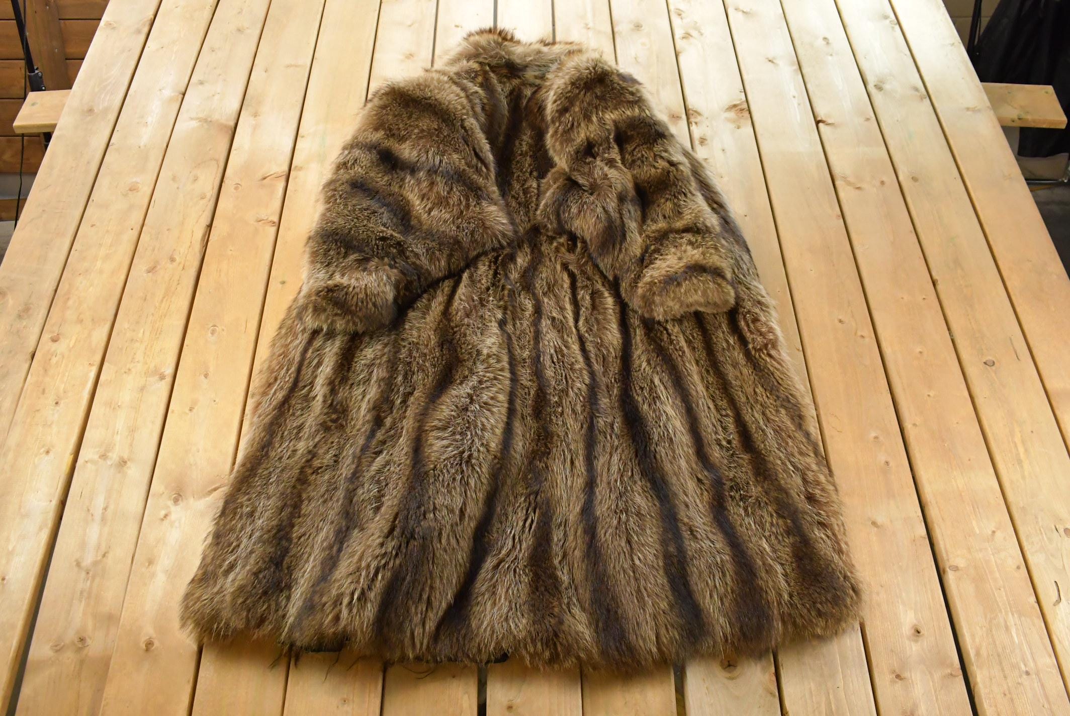 Vintage 1980s Ricky & Ingo Full Length Brown Raccoon Fur Coat Adult M