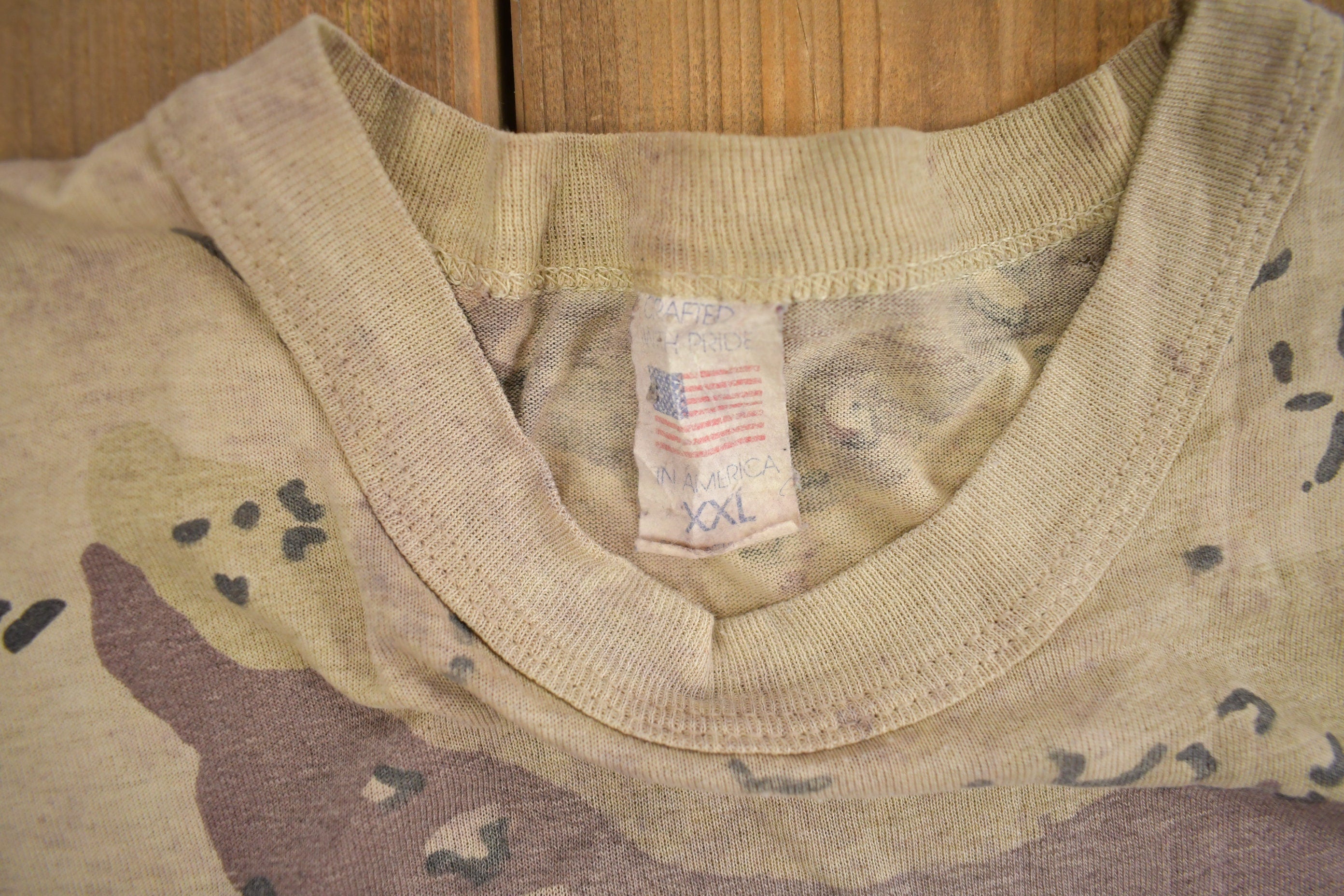Vintage 1980s American Veteran Graphic Desert Camo T Shirt