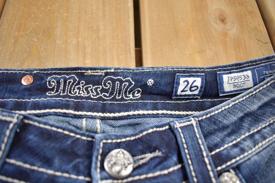 Vintage Y2K Miss Me Bedazzled Low Rise Jeans Size 26x31