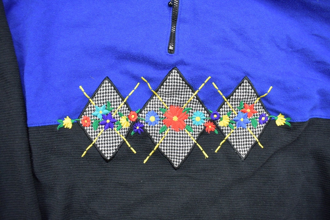 Vintage 1990s Half Zip Flower Embroidered Sweatshirt