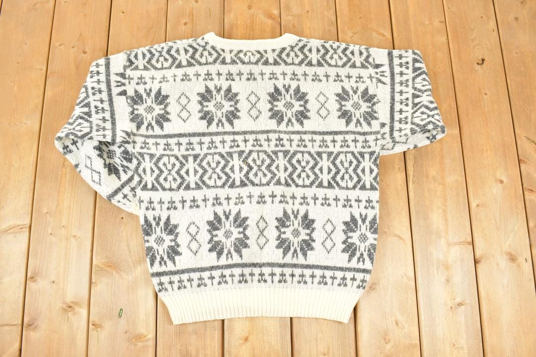Vintage 1990s Neil Martin AOP Snowflake Design Knit Crewneck Sweater Mens L