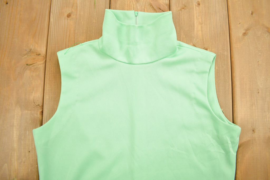Vintage 1980s Women's Green Blank Sleeveless Zip Up Shirt