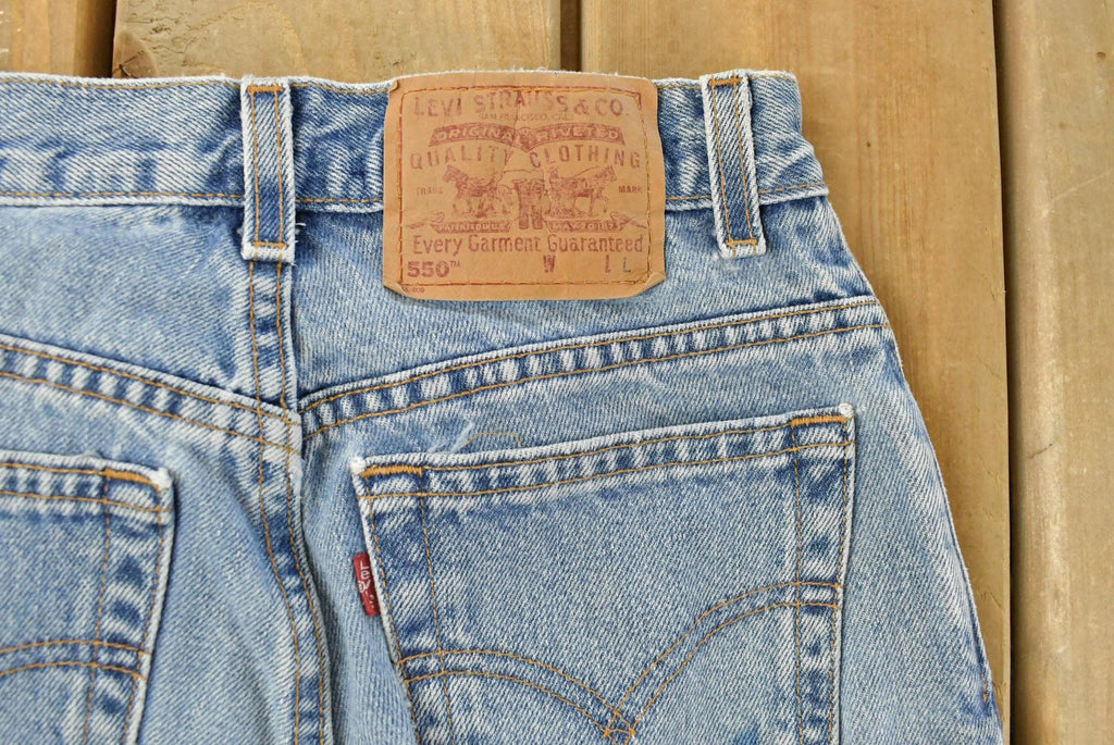 Vintage 1990s Levi's 550 Relaxed Tapered Denim Jeans Women's 26 x 32 / 90s Levi's / Made in USA