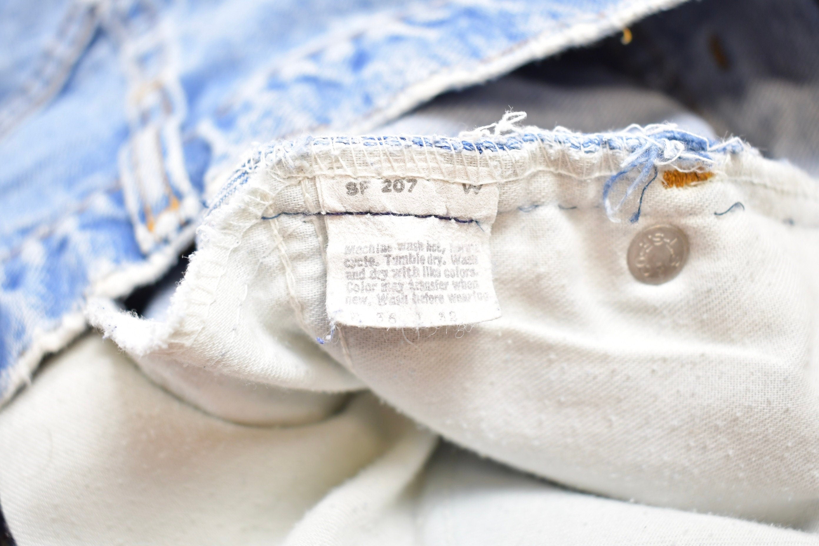 Vintage 1990s Levi's Orange Tab Jeans Size 34 x 31.5