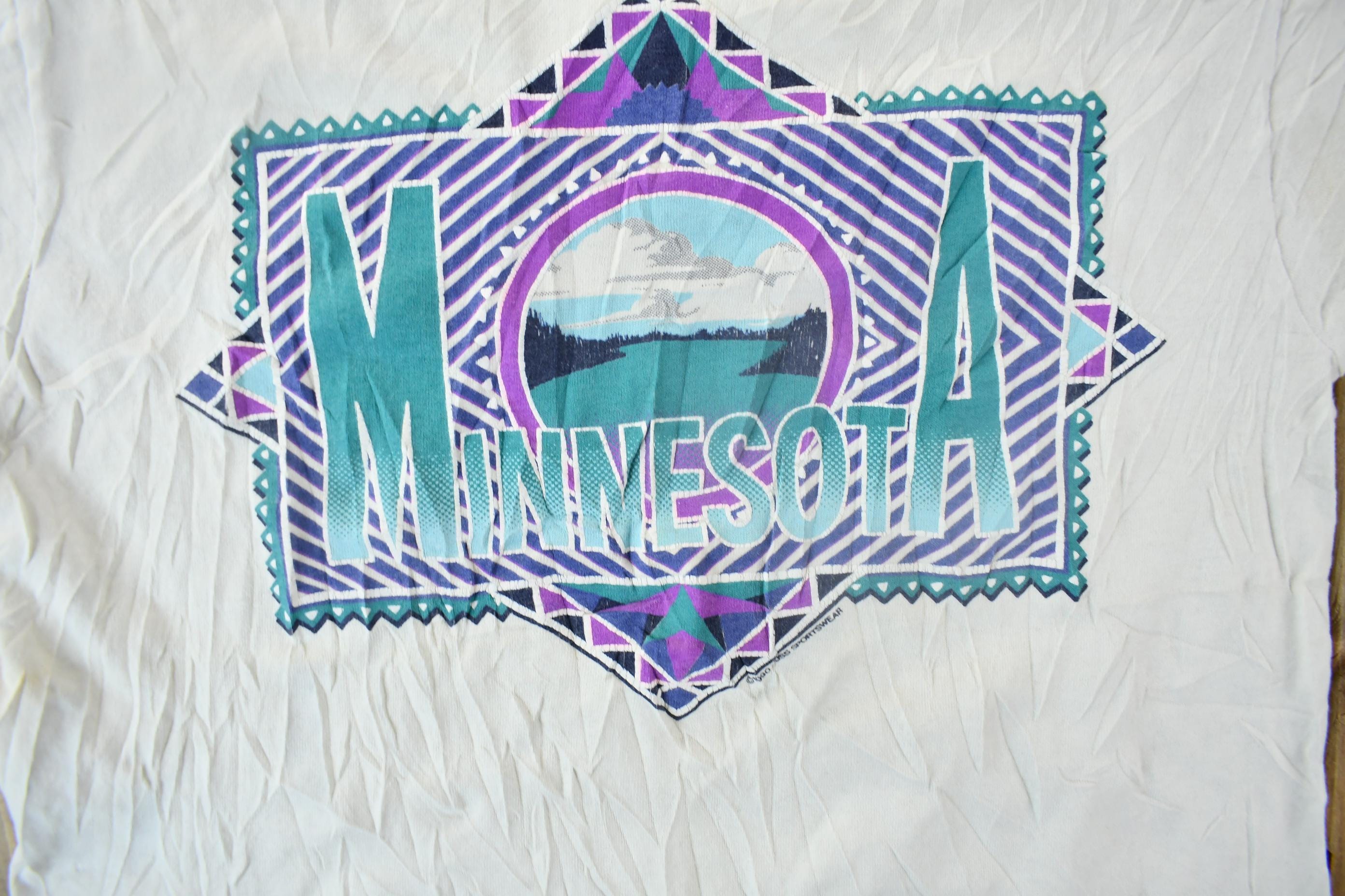 Vintage 1990 Minnesota Graphic Souvenir Travel T-Shirt Made In USA