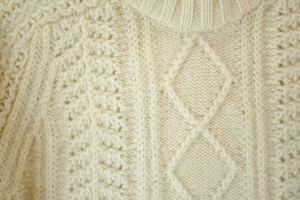 Vintage 1990s St Michael 100% Cable Knit Wool Knit Sweater