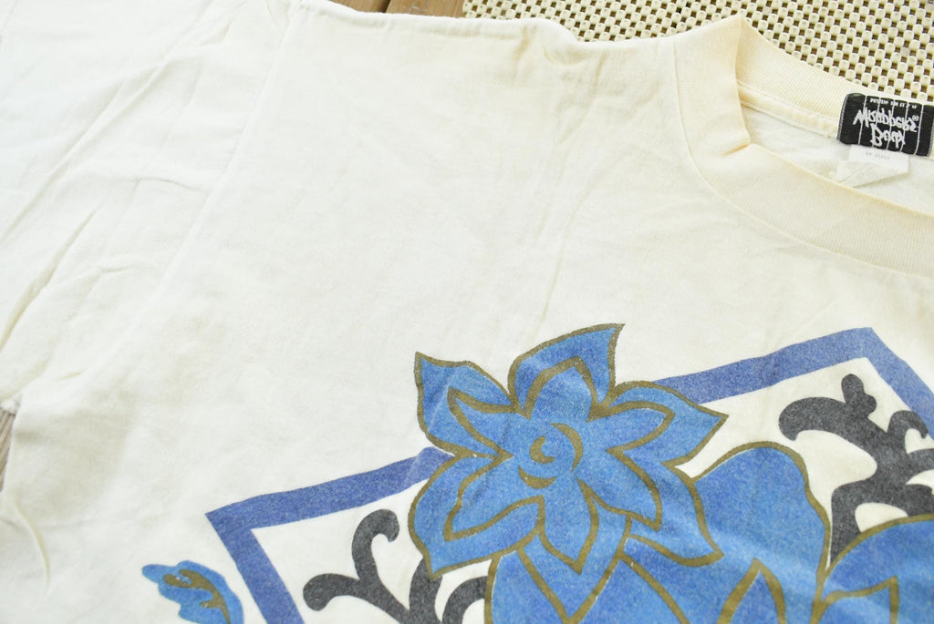 Vintage 1990s Body Wrappers Blue Flower T-Shirt Mens XL