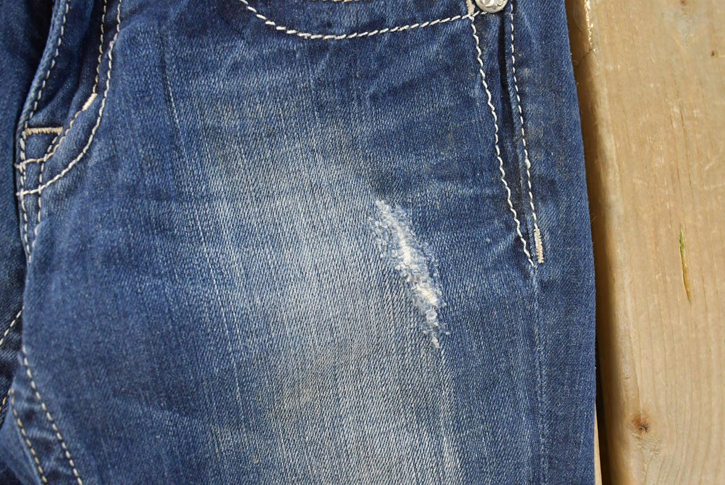 Vintage Y2K Miss Me Bedazzled Low Rise Jeans Women's 27 x 33 / Boot Cut Jeans / Y2K Style / Embroidered Jeans / 2000s / Contrast Stitching