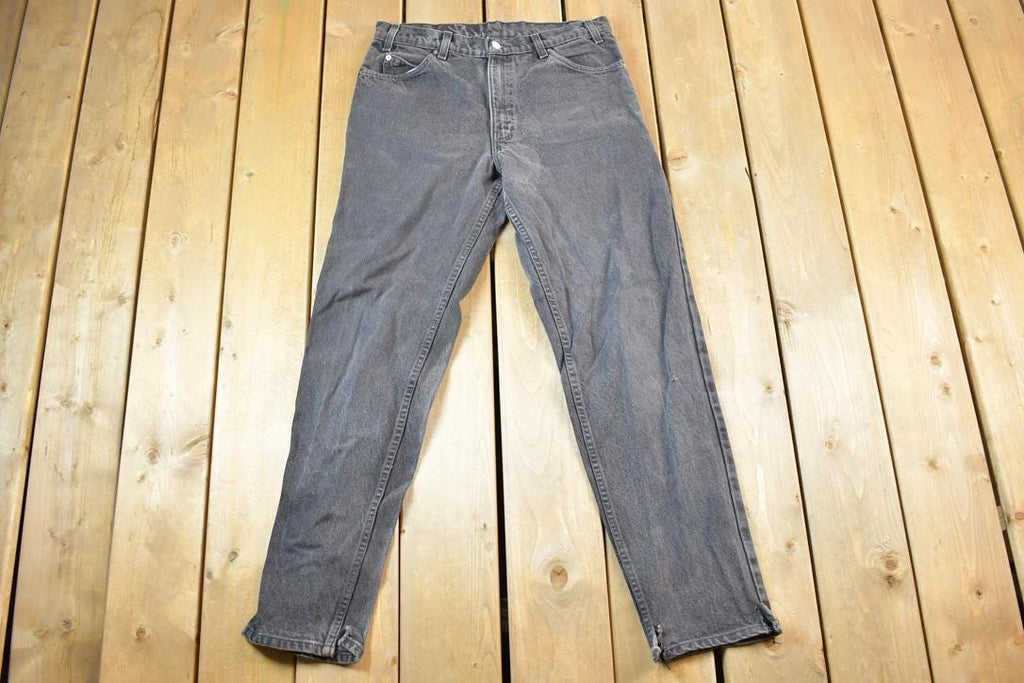 Vintage 1990s Levi Strauss Black Tab 550 Denim Jeans Size 33 x 32