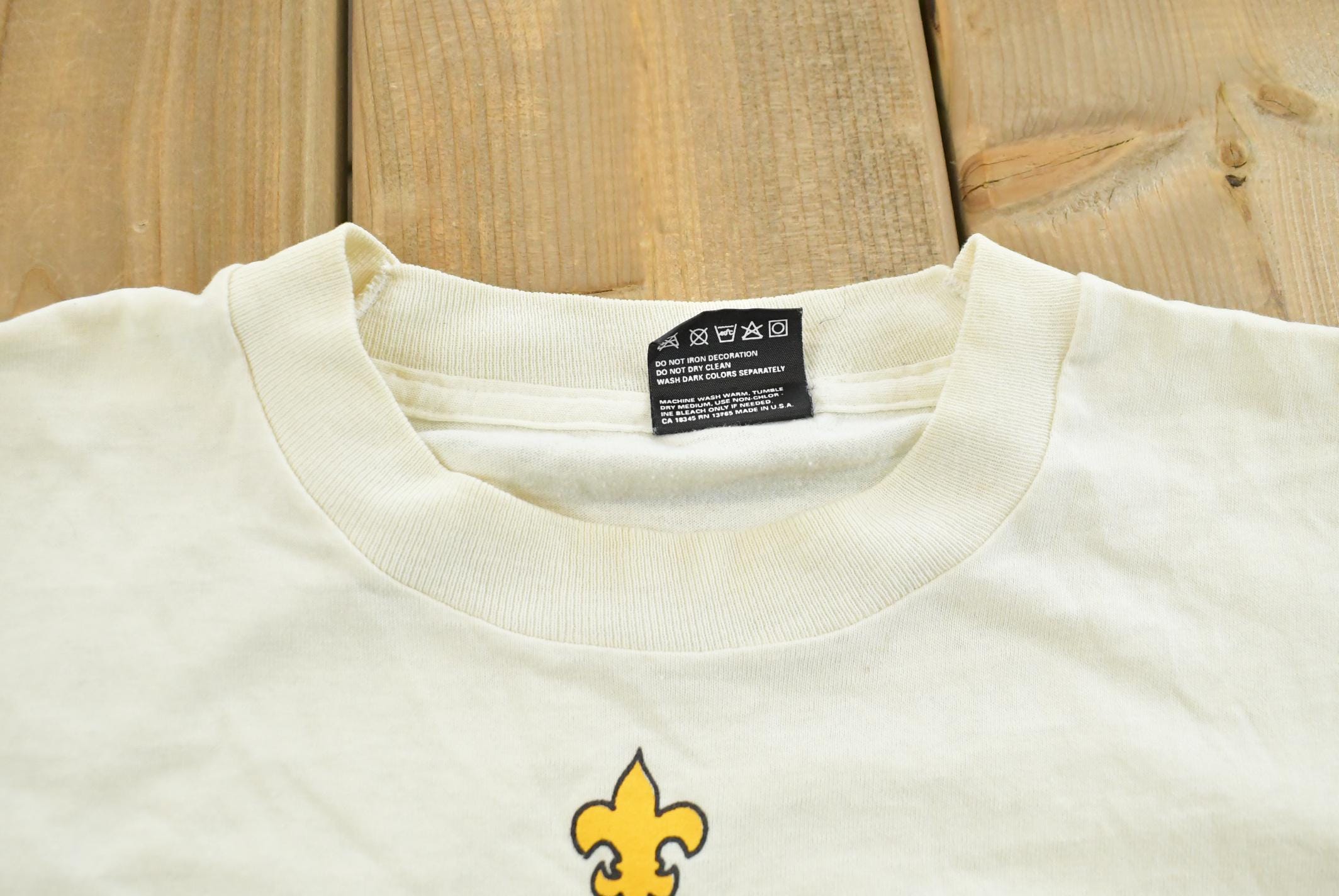 Vintage 1990s Boy Scouts Winnebago Council Camps Graphic T-Shirt Mens M