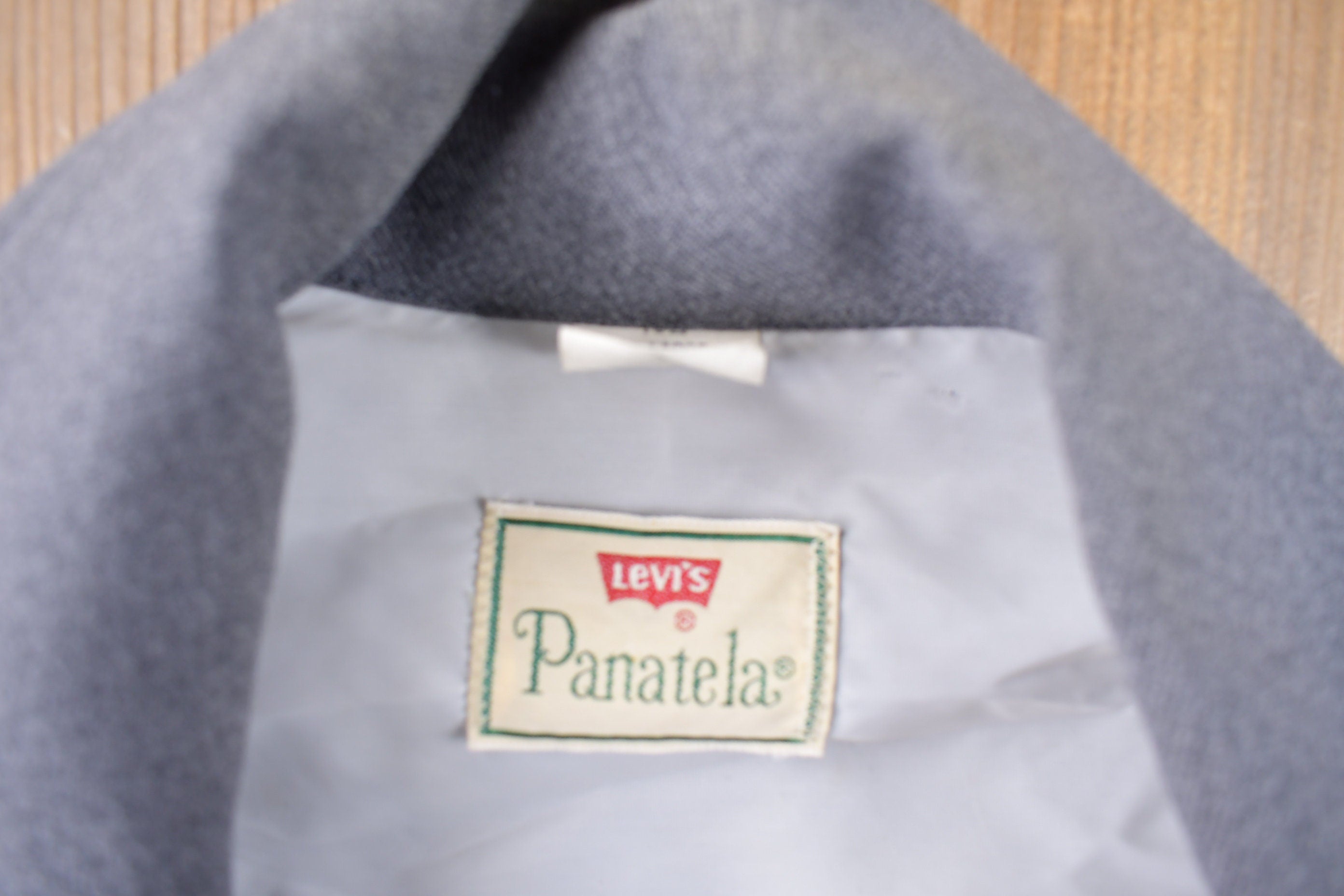Vintage 1970s Levi's Panatela Tops Grey Western Style Button Up Shirt Made in USA Size L