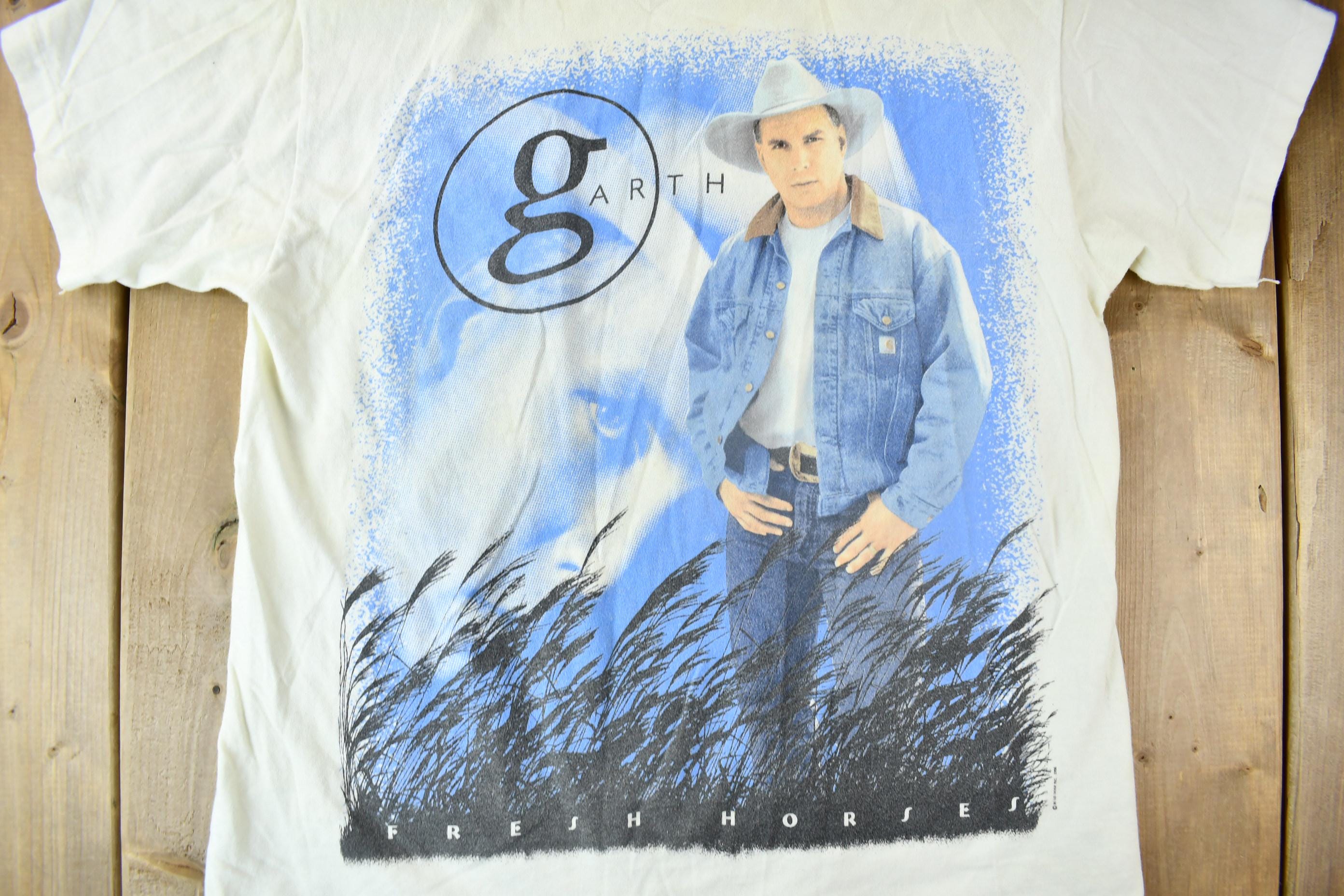 Vintage 1996 Garth Brooks World Tour Graphic Country Music T-Shirt