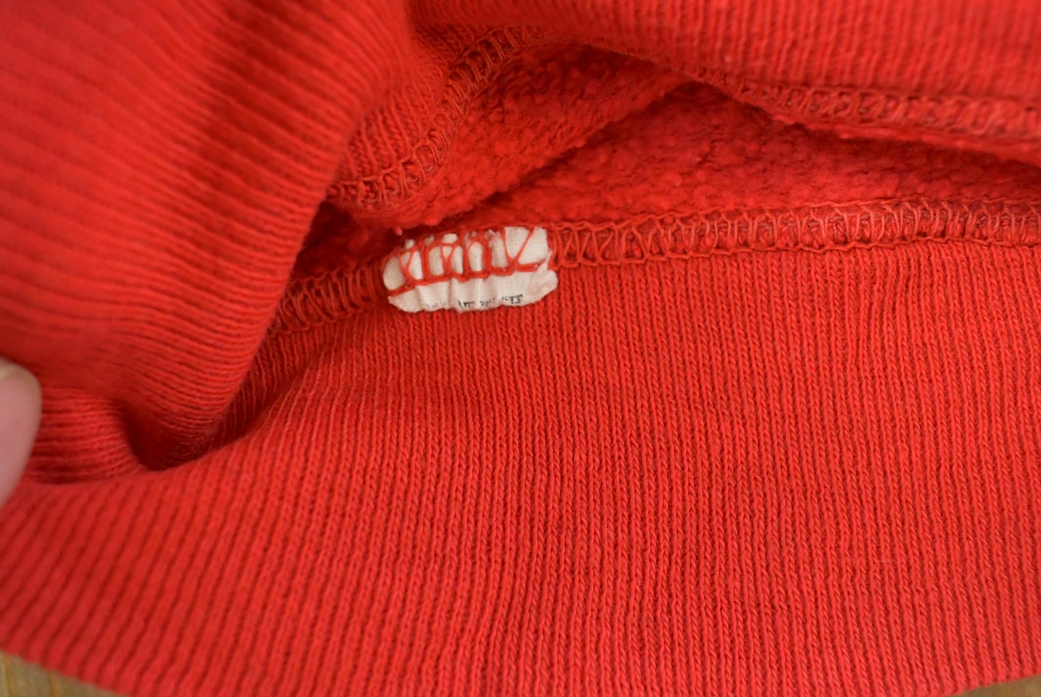 Vintage 1960s Blank Red Raglan Crewneck Sweatshirt Mens S