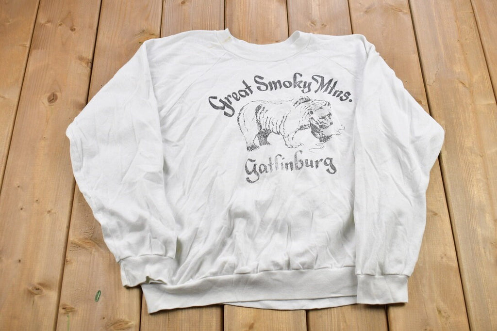 Vintage 1990s Smokey Mountains Gatlinburg Tennessee Crewneck Sweatshirt
