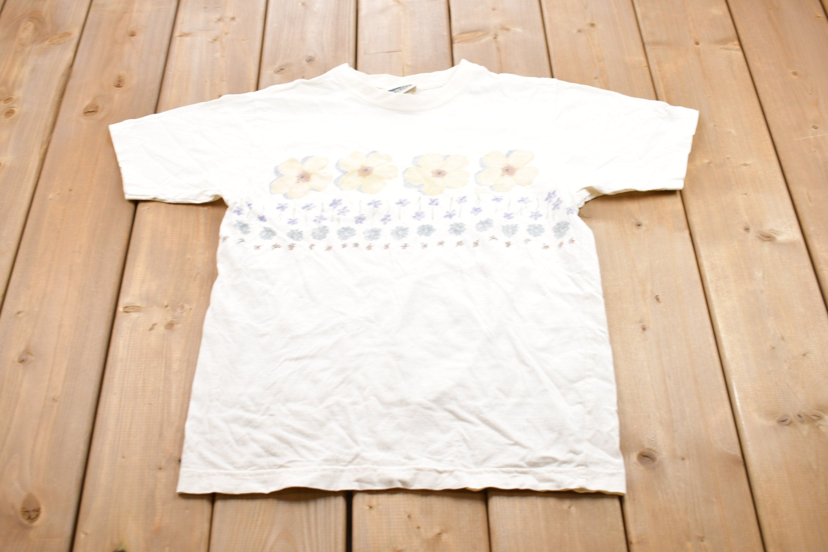 Vintage 1990s Northern Reflections Floral Graphic T-Shirt