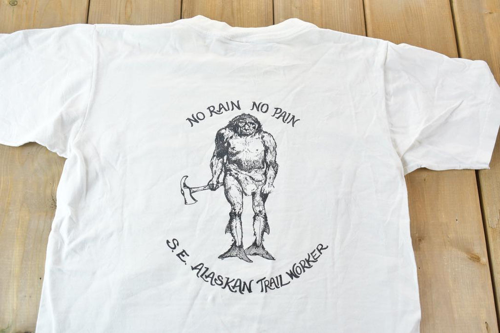 Vintage 1990s Single Stitch Alaskan Graphic T-Shirt Made In USA