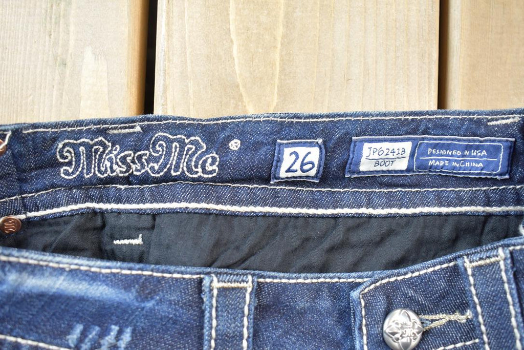 Vintage Y2K Miss Me Bedazzled Low Rise Jeans Size 26x33