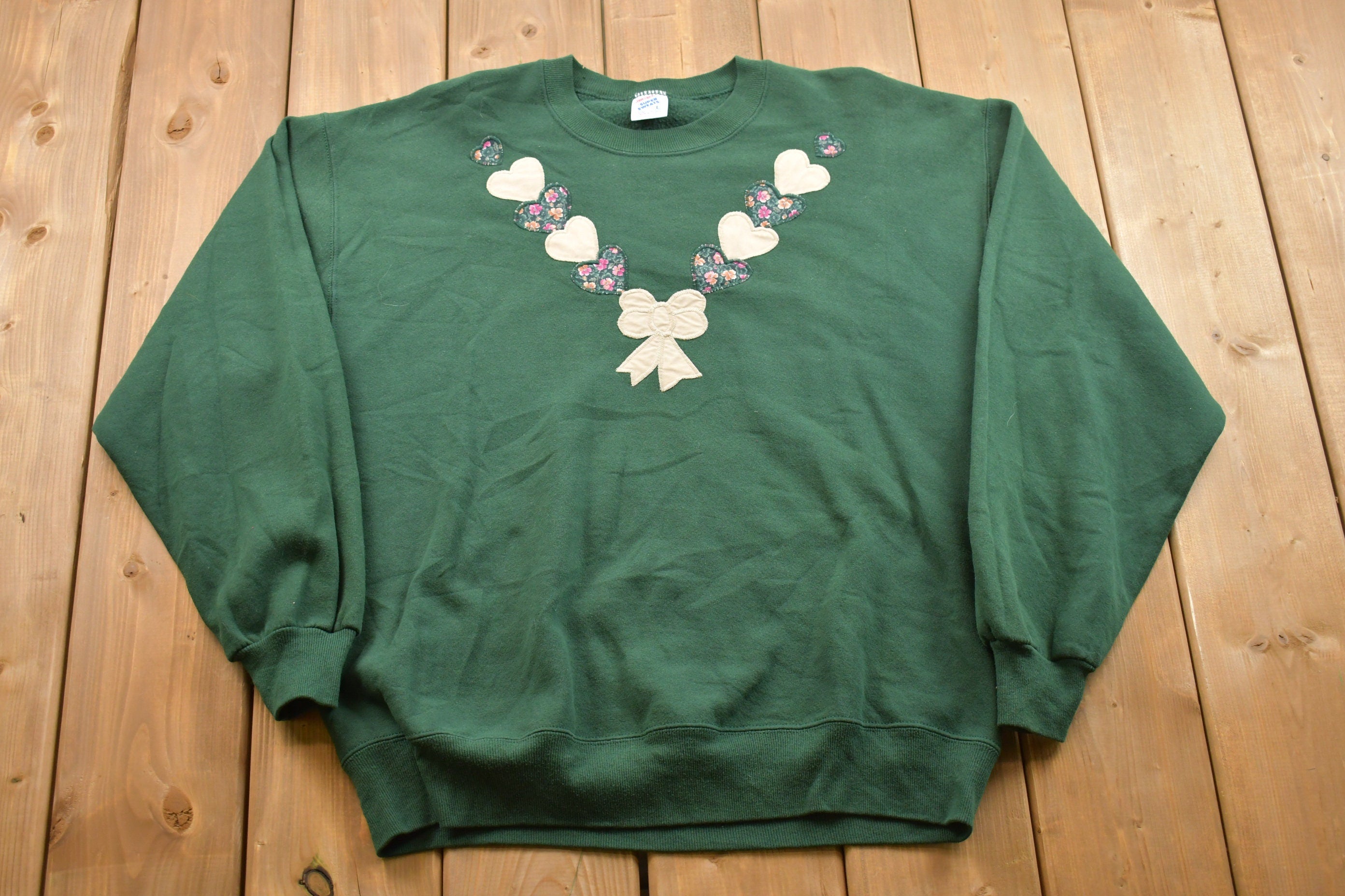 Vintage 1990s Jerzees Embroidered Hearts Crewneck Sweatshirt