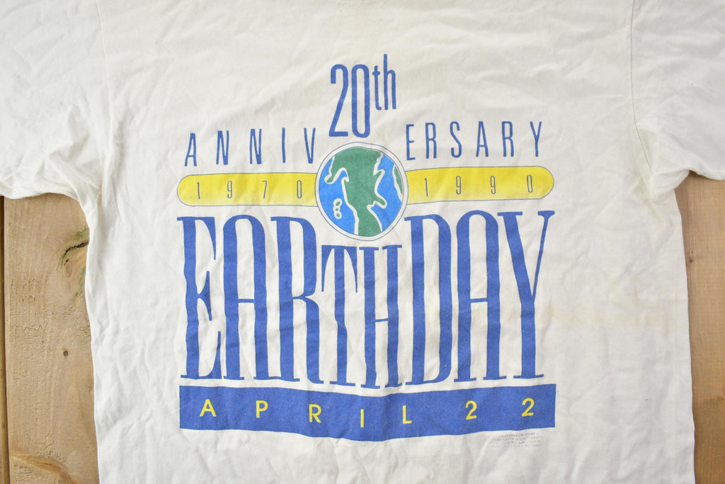 Vintage 1990s Earth Day Graphic T-Shirt