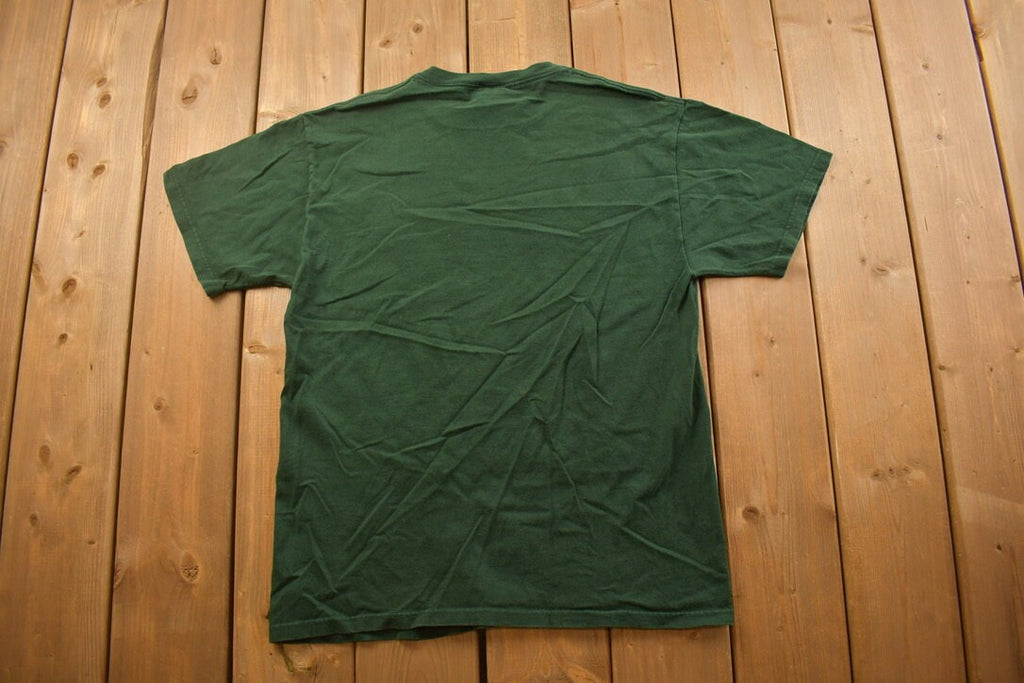 Vintage 1990s Brett Farve Green Bay Packers NFL Graphic T-Shirt