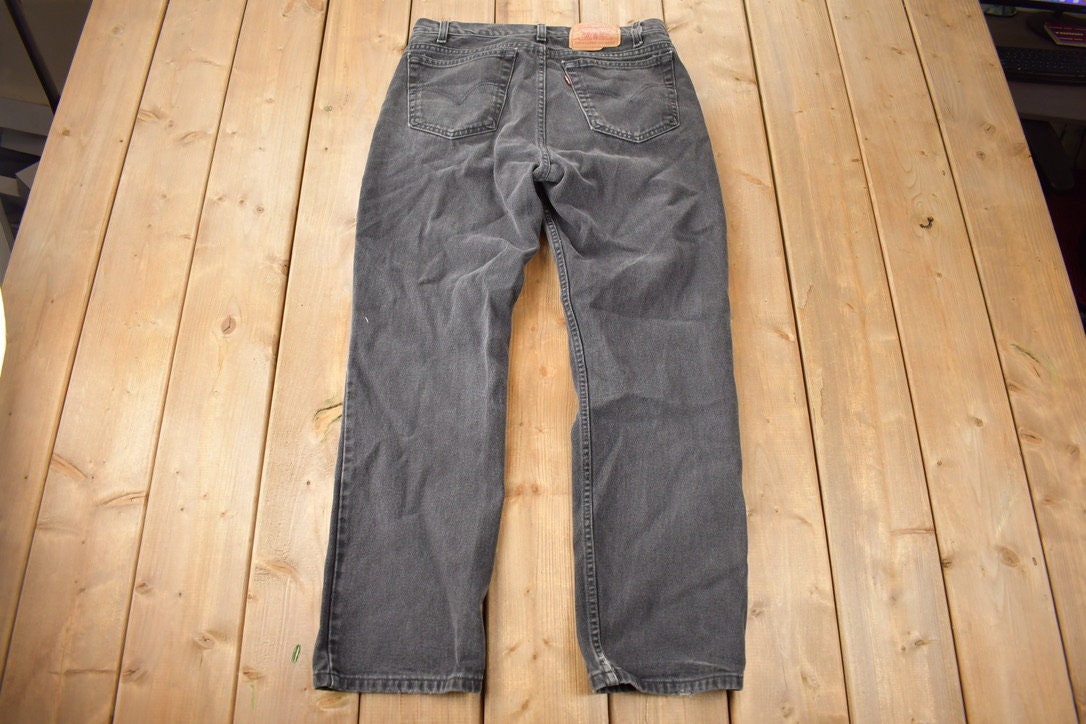 Vintage 1990s Levi's 516 Black Wash Straight Leg Slim Fit Jeans Size 34x30 Made In Canada