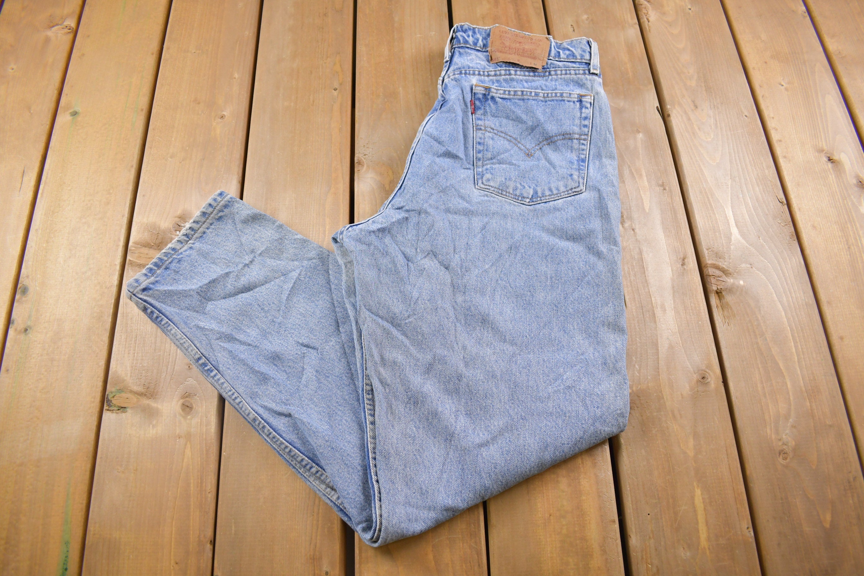 Vintage 1990s Levi's 561 Red Tab Jeans Size 32 x 31