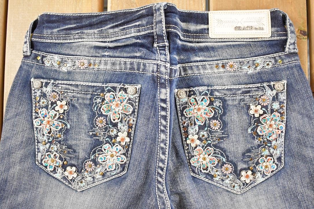 Vintage Deadstock Y2K Grace In LA Bedazzled Bootcut Low Rise Jeans Women's Size 26 x 32