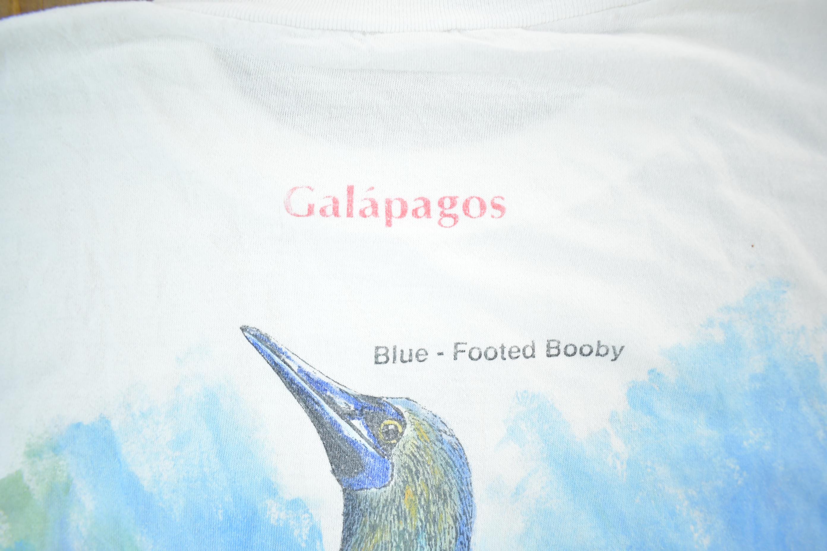 Vintage 1990s Galapagos Island Blue Footed Bobby Souvenir T-Shirt