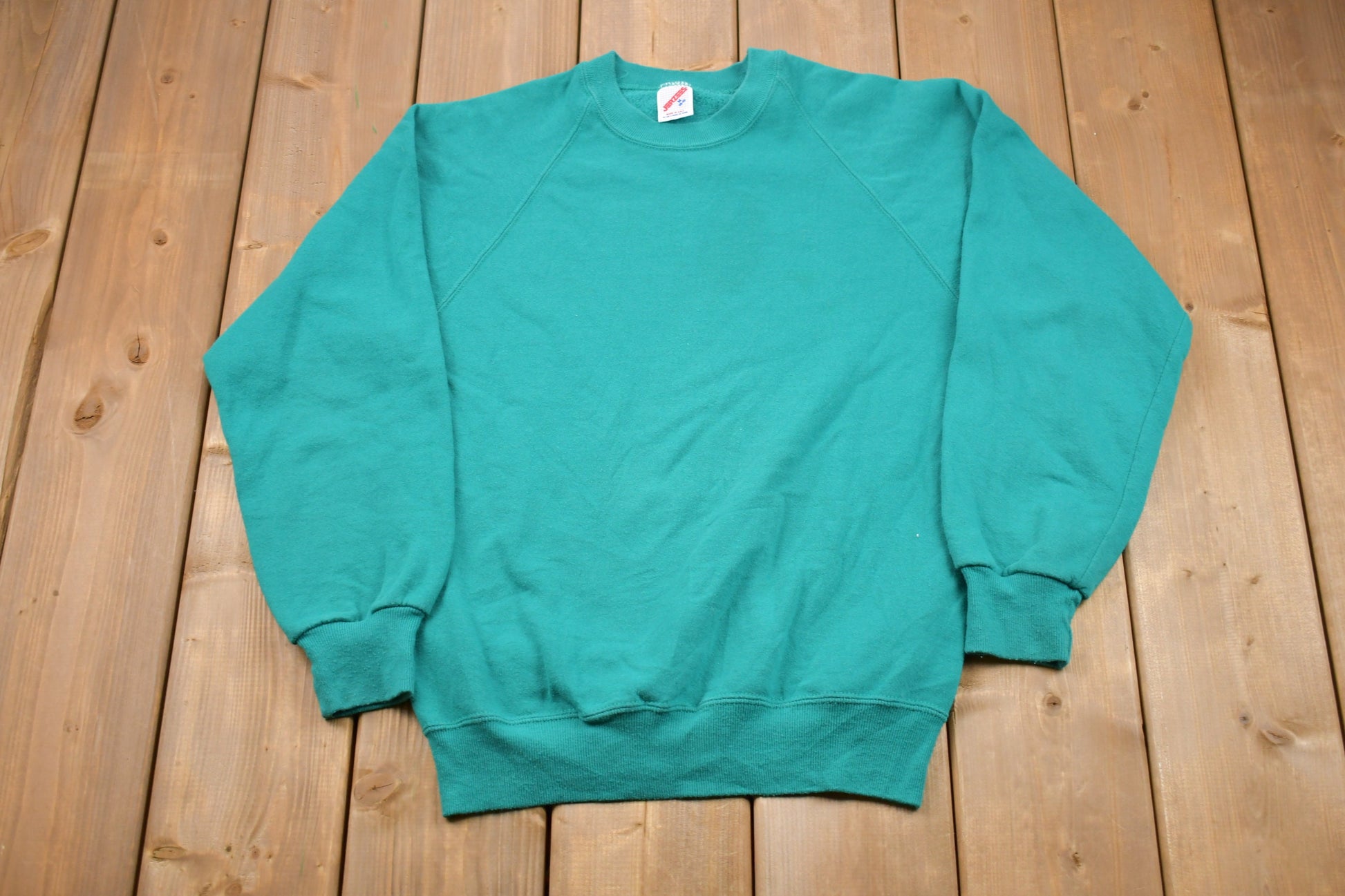 Vintage 1987 Raglan Cut Crewneck Sweatshirt / 90s Crewneck / Souvenir / Athleisure / Streetwear / Made In USA