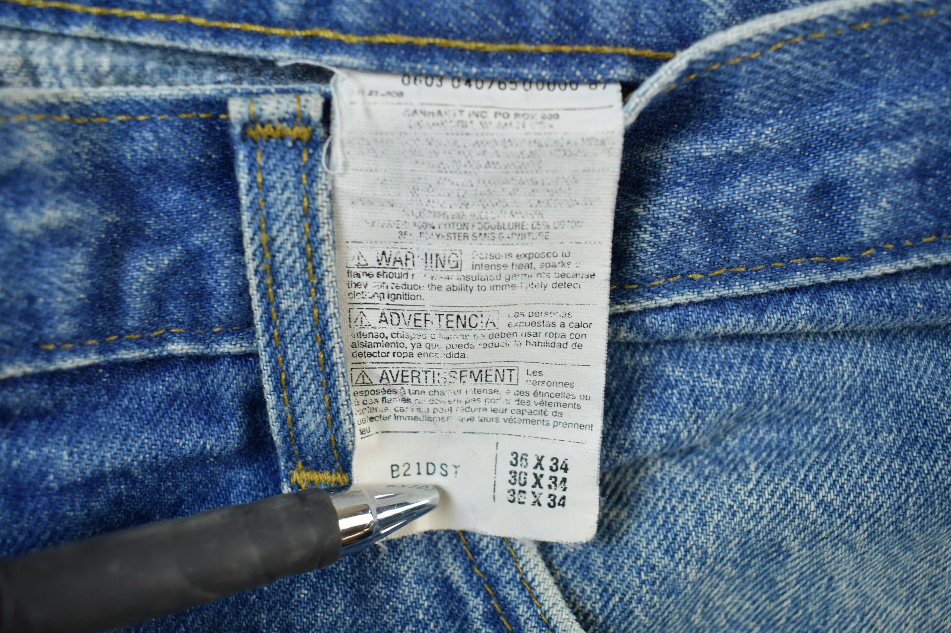 Vintage 2000s Relaxed Fit Blanket-Lined Carhartt Jeans Size 36 x 32