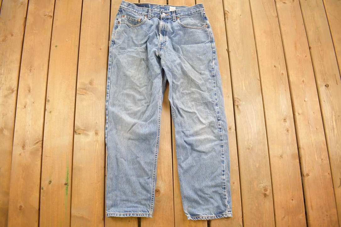 Vintage 1990s Levi's 550 Red Tab Jeans Size 32 x 38.5