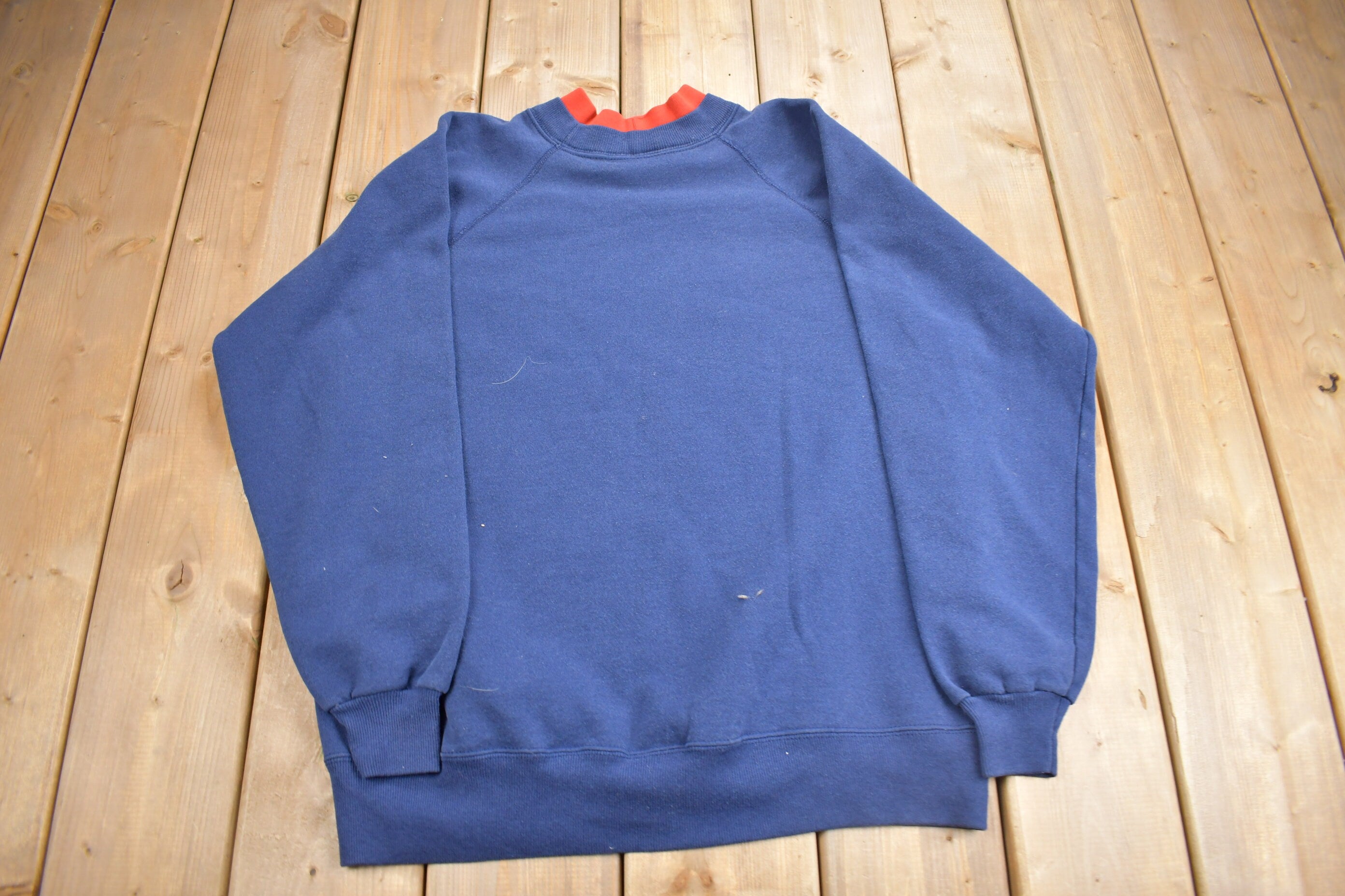 Vintage 1990s Bird Graphic Double Collar Crewneck