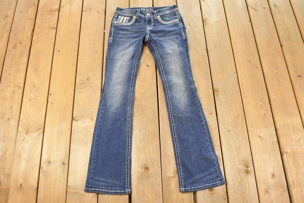 Vintage Deadstock Y2K Grace In LA Bedazzled Low Rise Jeans Women's Size 26x31 / Boot Cut Jeans / 2000's Embroidered Contrast Stitched Denim