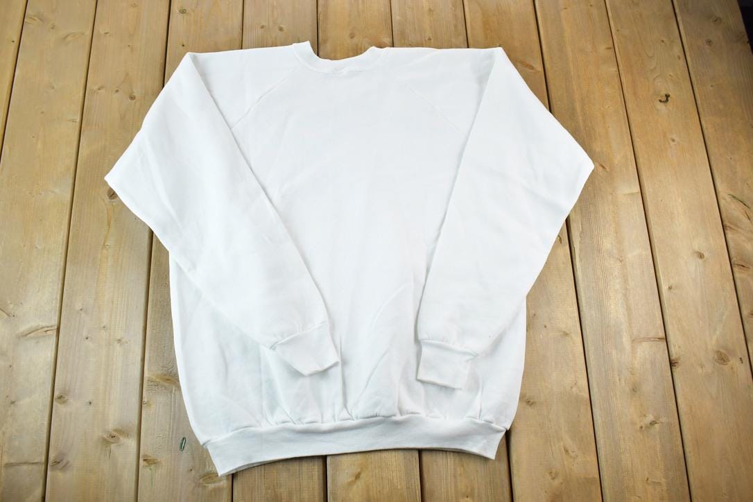 Vintage 1990s dairyland USA Cartoon Farm Souvenir Crewneck Sweatshirt Made In USA