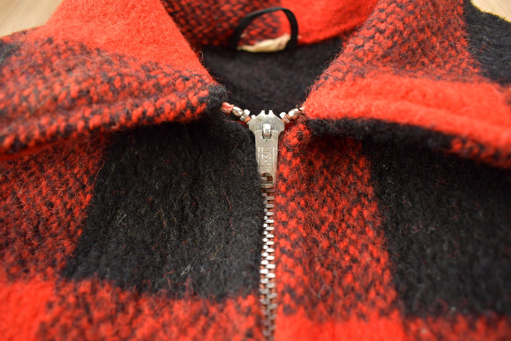 Vintage 1970s 100% Wool Buffalo Plaid Zip Up Jacket
